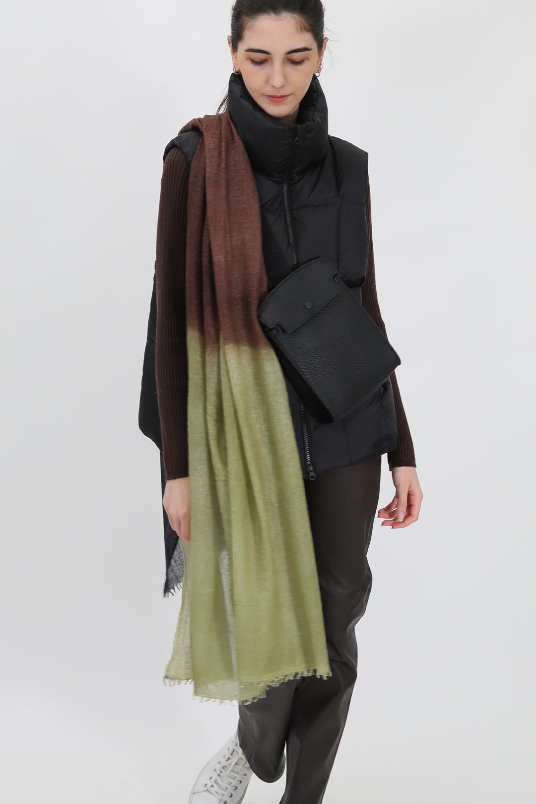 CARDAMOM SCARF IN HAND DYED CASHMERE - Image 3